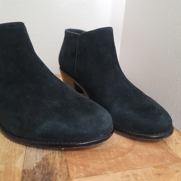 Vionic Joy Serena ankle boot bootie tassel zipper suede - Picture 3 of 11